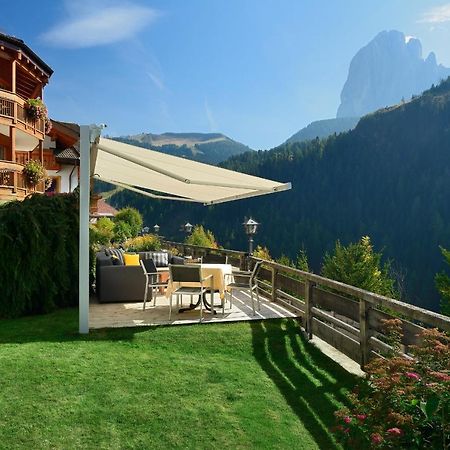 斯奥瓦拉酒店 Santa Cristina Val Gardena 外观 照片