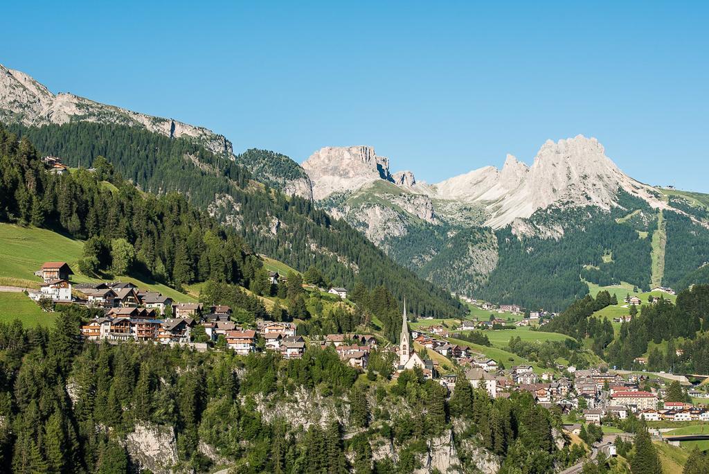 斯奥瓦拉酒店 Santa Cristina Val Gardena 外观 照片