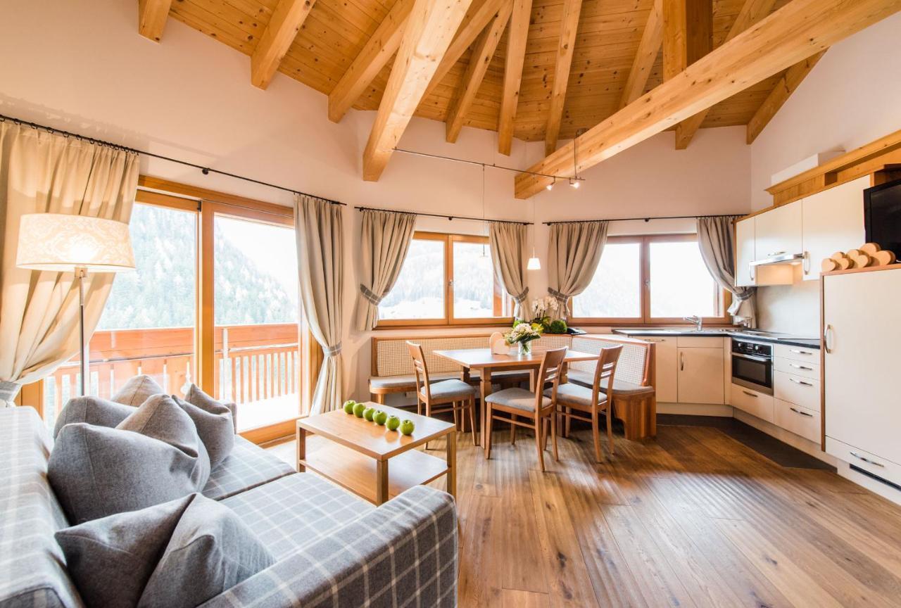 斯奥瓦拉酒店 Santa Cristina Val Gardena 外观 照片